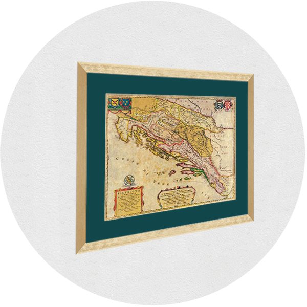 Uokvirena stara karta drevne Panonije zlatni okvir plavo-zeleni passpartout