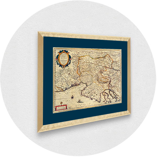 Gerahmte alte Karte der nördlichen Adria goldener Rahmen blaues Passpartout