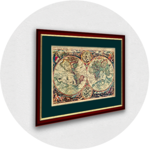 Gerahmte alte Weltkarte bordeauxroter Rahmen, blaugrünes Passpartout